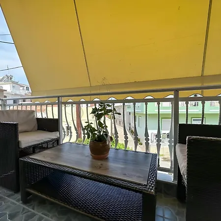 Daire Katsaras House 3 Cozy Bedrooms